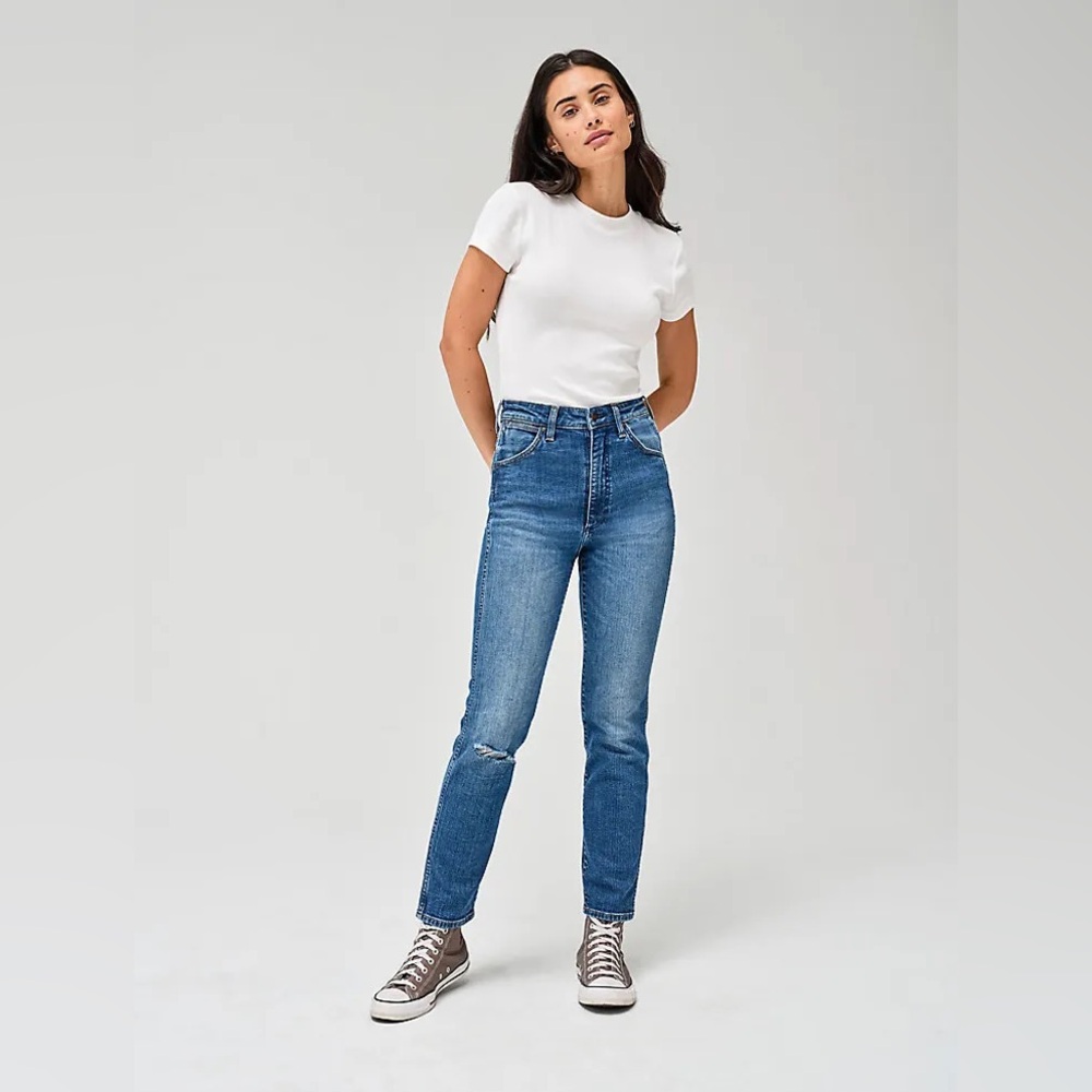 Wrangler Walker Jeans 677 High Rise Slim Size 28 New With Tags NWT